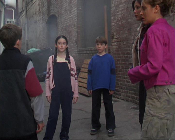 Charmed-Online-dot-310WeAllScreamForIceCream1123.jpg