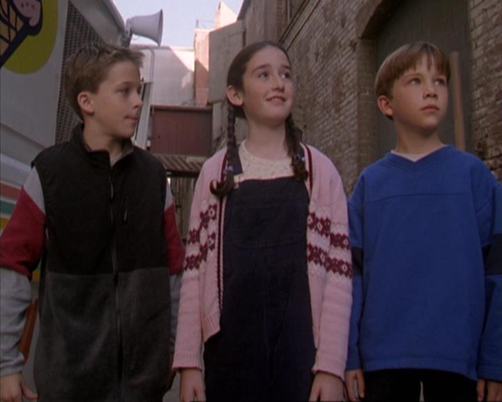 Charmed-Online-dot-310WeAllScreamForIceCream1128.jpg