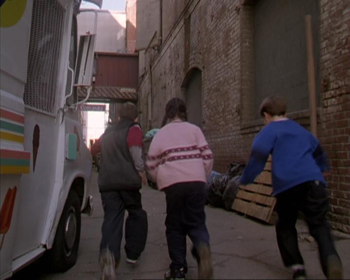Charmed-Online-dot-310WeAllScreamForIceCream1132.jpg