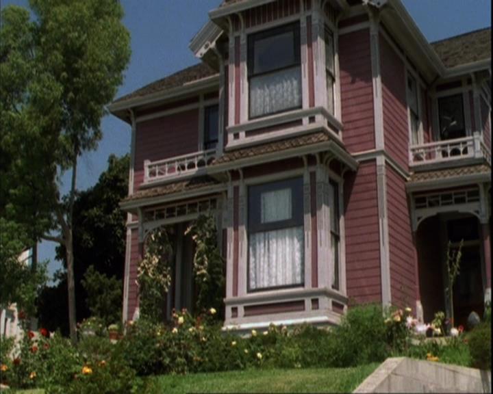 Charmed-Online-dot-310WeAllScreamForIceCream1138.jpg