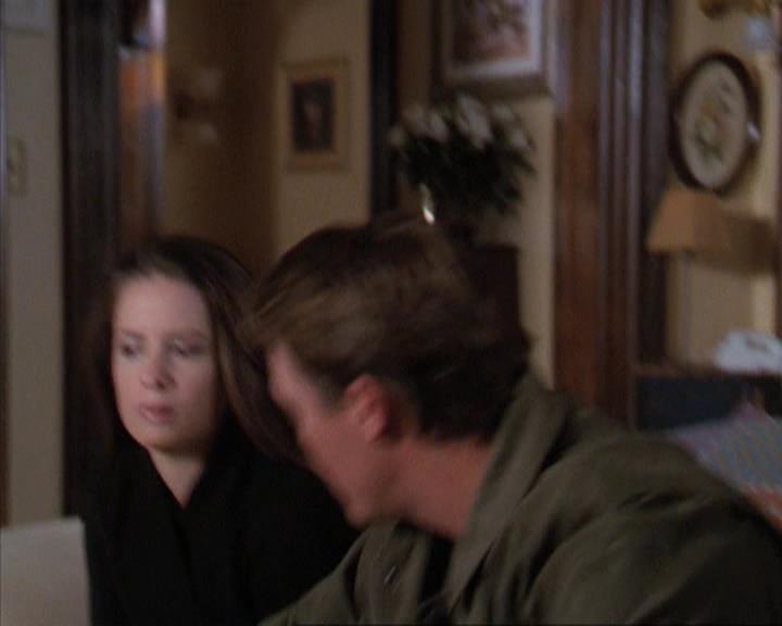 Charmed-Online-dot-310WeAllScreamForIceCream1141.jpg