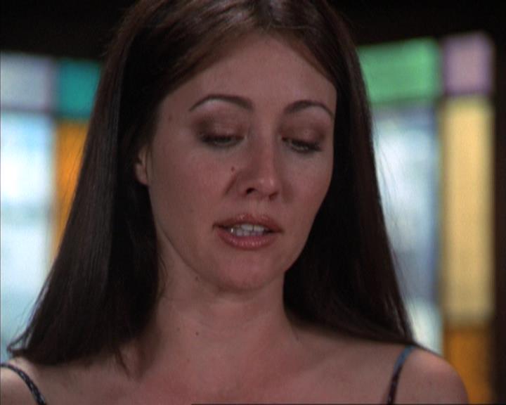 Charmed-Online-dot-310WeAllScreamForIceCream1222.jpg