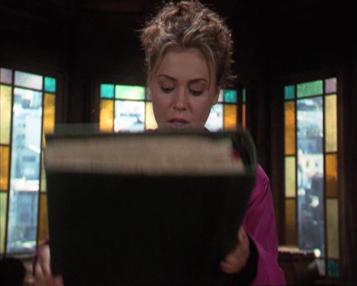 Charmed-Online-dot-310WeAllScreamForIceCream1249.jpg