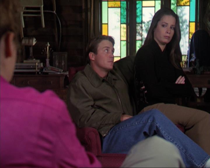 Charmed-Online-dot-310WeAllScreamForIceCream1267.jpg