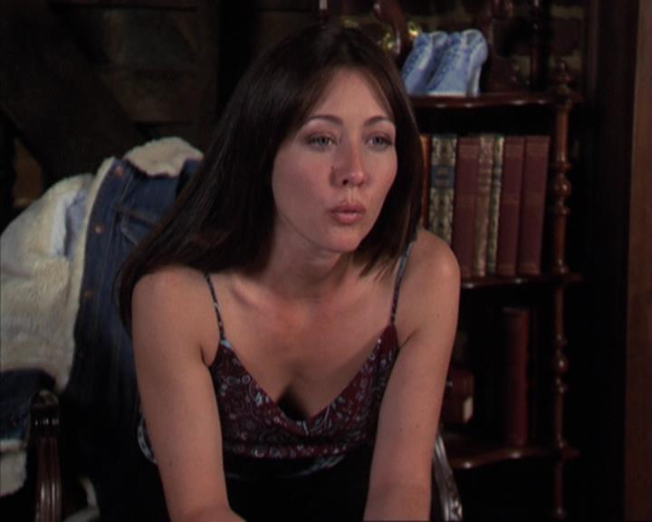 Charmed-Online-dot-310WeAllScreamForIceCream1280.jpg