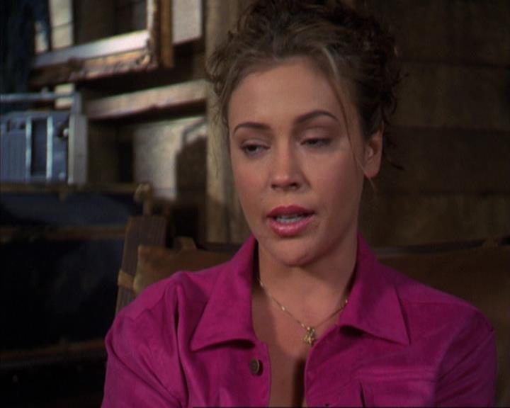 Charmed-Online-dot-310WeAllScreamForIceCream1308.jpg