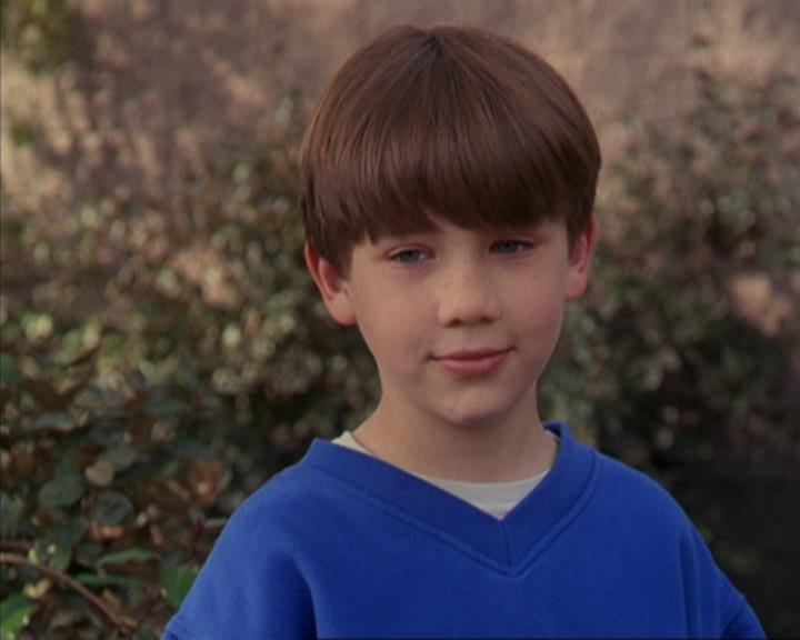 Charmed-Online-dot-310WeAllScreamForIceCream1352.jpg