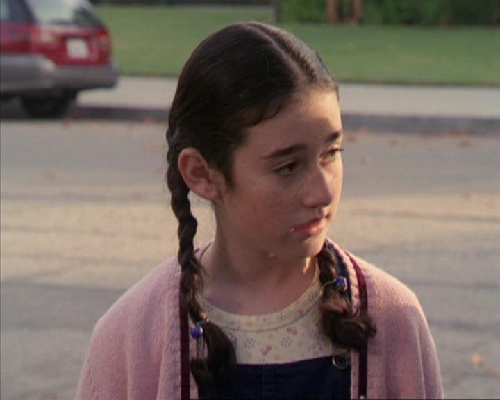 Charmed-Online-dot-310WeAllScreamForIceCream1360.jpg