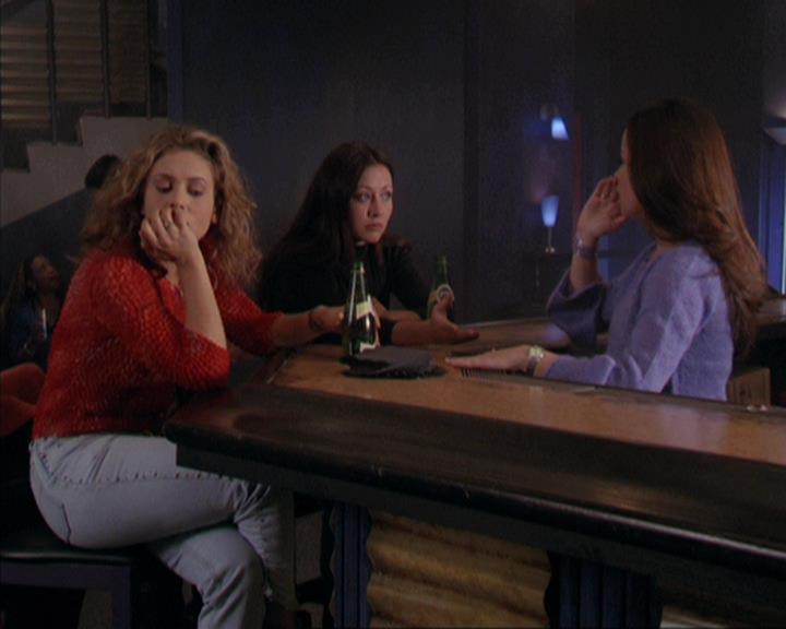 Charmed-Online-dot-310WeAllScreamForIceCream1456.jpg