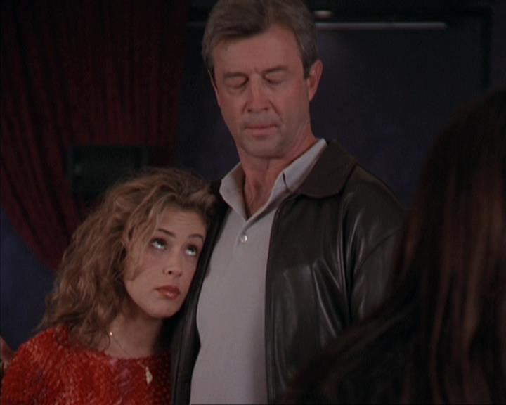 Charmed-Online-dot-310WeAllScreamForIceCream1500.jpg