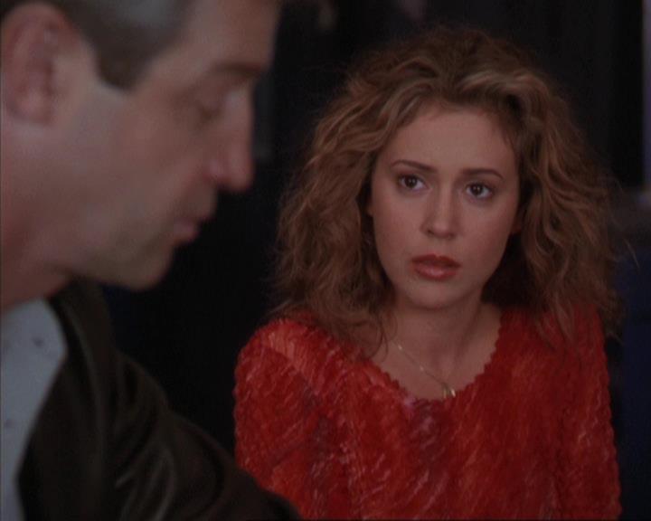 Charmed-Online-dot-310WeAllScreamForIceCream1540.jpg