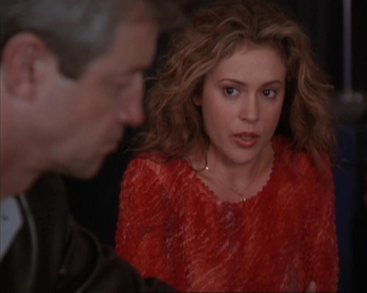 Charmed-Online-dot-310WeAllScreamForIceCream1634.jpg