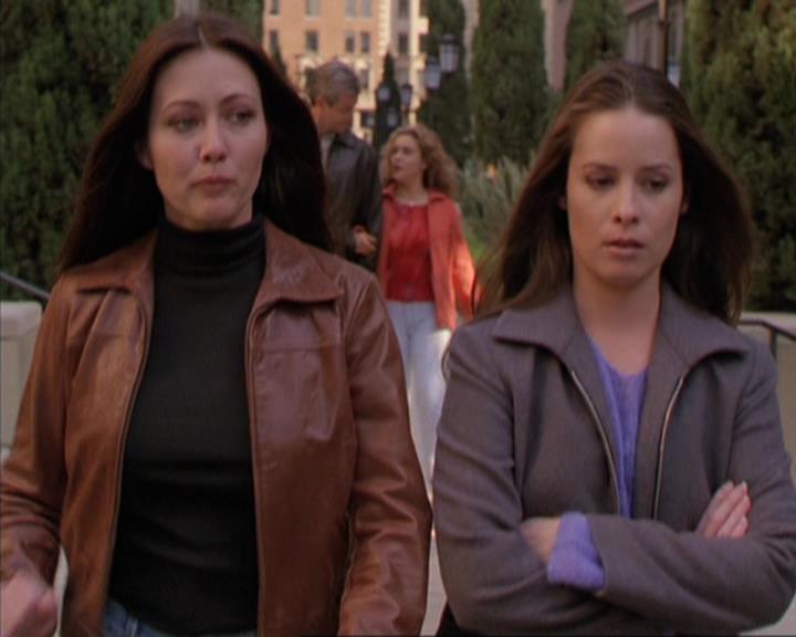 Charmed-Online-dot-310WeAllScreamForIceCream1649.jpg