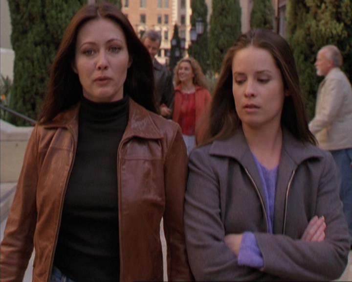 Charmed-Online-dot-310WeAllScreamForIceCream1650.jpg