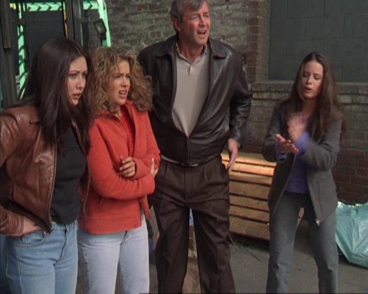 Charmed-Online-dot-310WeAllScreamForIceCream1717.jpg