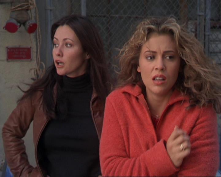 Charmed-Online-dot-310WeAllScreamForIceCream1719.jpg