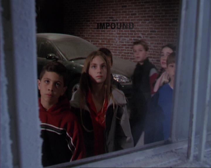 Charmed-Online-dot-310WeAllScreamForIceCream2146.jpg