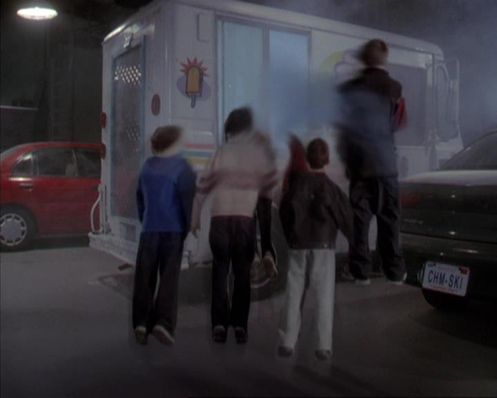 Charmed-Online-dot-310WeAllScreamForIceCream2150.jpg