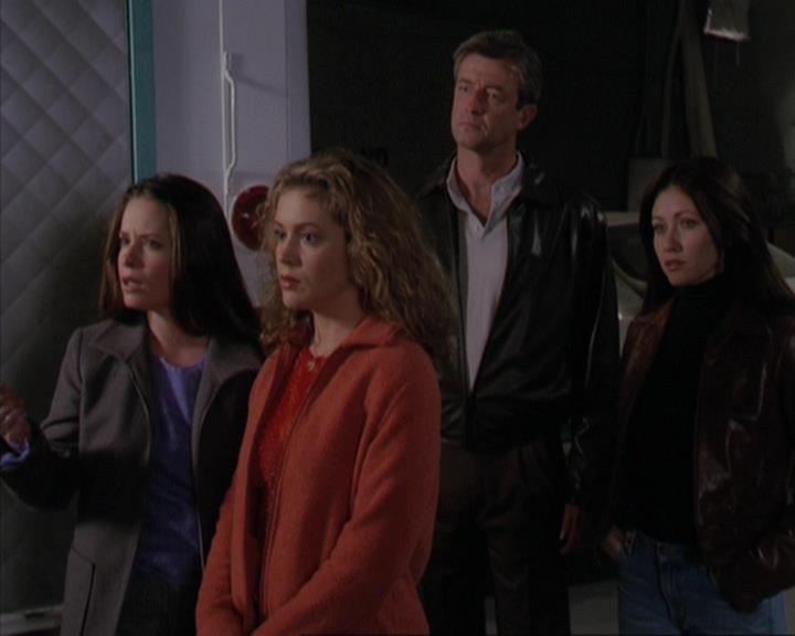 Charmed-Online-dot-310WeAllScreamForIceCream2177.jpg