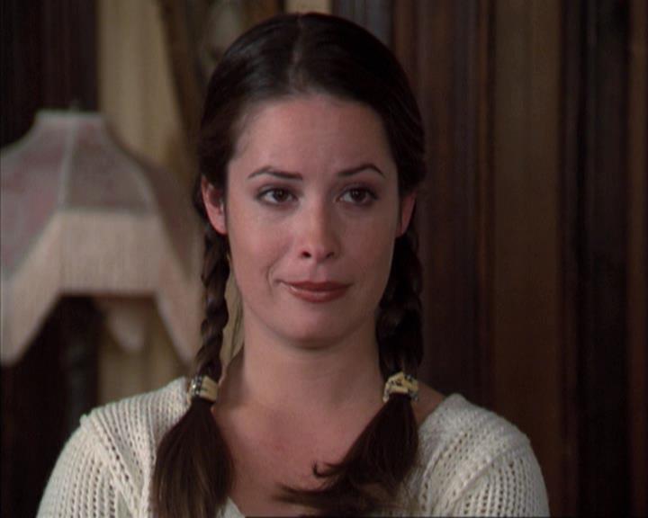 Charmed-Online-dot-310WeAllScreamForIceCream2263.jpg