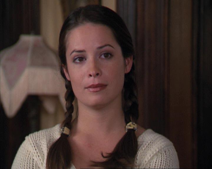 Charmed-Online-dot-310WeAllScreamForIceCream2279.jpg