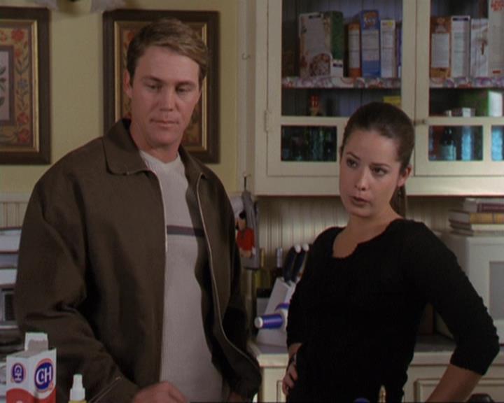 Charmed-Online-dot-311BlindedByTheWhitelighter0072.jpg Charmed-Online-dot-311BlindedByTheWhitelighter0072.jpg