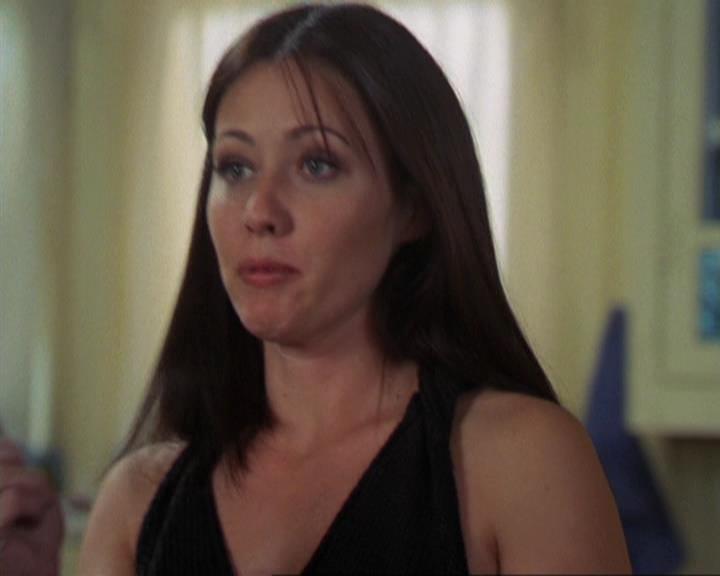 Charmed-Online-dot-311BlindedByTheWhitelighter0076.jpg Charmed-Online-dot-311BlindedByTheWhitelighter0076.jpg