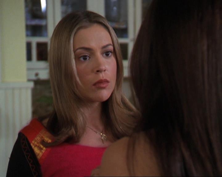 Charmed-Online-dot-311BlindedByTheWhitelighter0077.jpg Charmed-Online-dot-311BlindedByTheWhitelighter0077.jpg