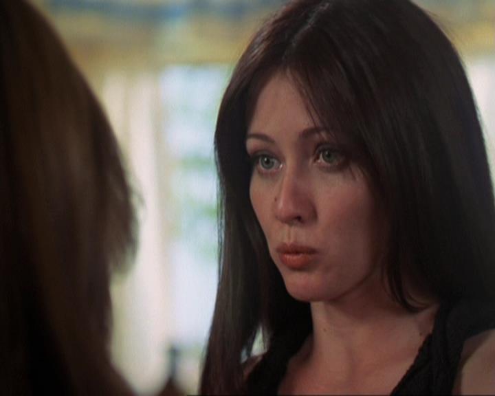 Charmed-Online-dot-311BlindedByTheWhitelighter0083.jpg Charmed-Online-dot-311BlindedByTheWhitelighter0083.jpg