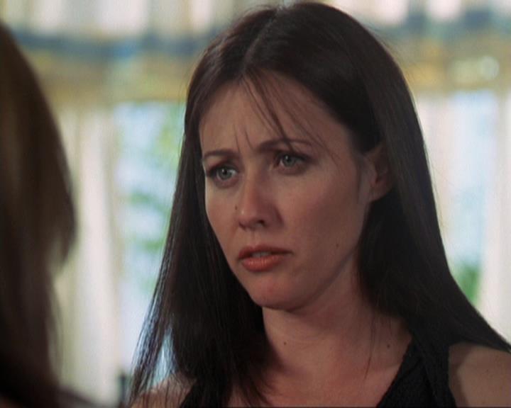 Charmed-Online-dot-311BlindedByTheWhitelighter0088.jpg Charmed-Online-dot-311BlindedByTheWhitelighter0088.jpg