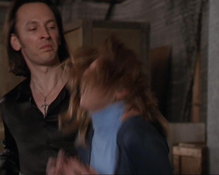 Charmed-Online-dot-311BlindedByTheWhitelighter0181.jpg Charmed-Online-dot-311BlindedByTheWhitelighter0181.jpg