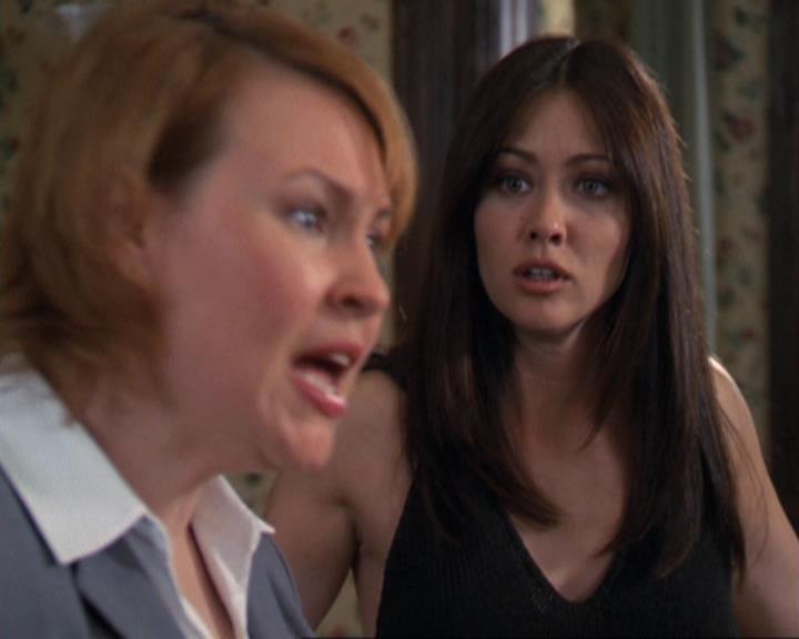 Charmed-Online-dot-311BlindedByTheWhitelighter0385.jpg