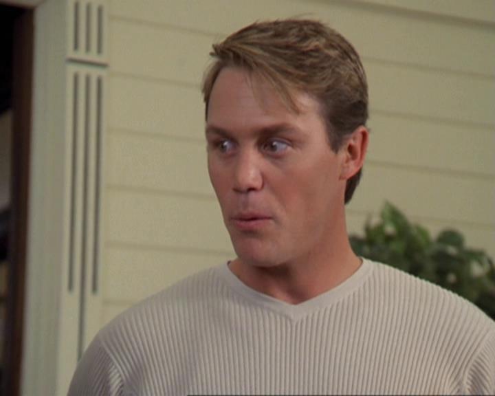Charmed-Online-dot-311BlindedByTheWhitelighter0635.jpg Charmed-Online-dot-311BlindedByTheWhitelighter0635.jpg