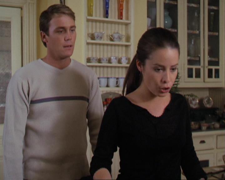 Charmed-Online-dot-311BlindedByTheWhitelighter0710.jpg Charmed-Online-dot-311BlindedByTheWhitelighter0710.jpg