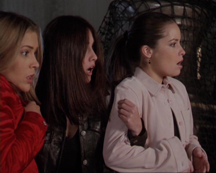 Charmed-Online-dot-311BlindedByTheWhitelighter0944.jpg