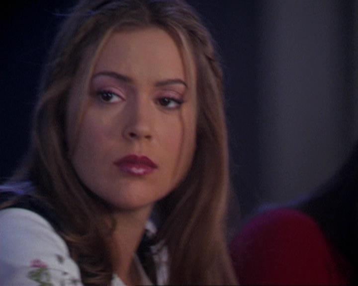 Charmed-Online-dot-311BlindedByTheWhitelighter1806.jpg