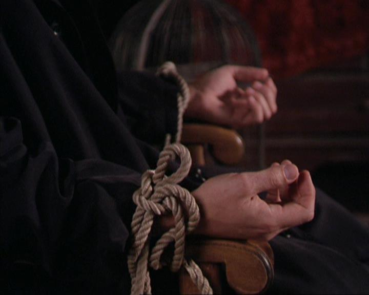 Charmed-Online-dot-312WrestlingWithDemons1145.jpg