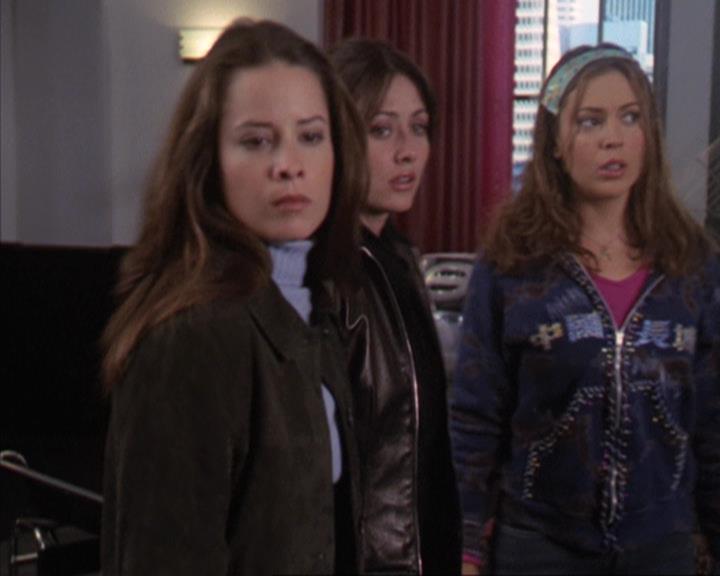 Charmed-Online-dot-312WrestlingWithDemons1228.jpg