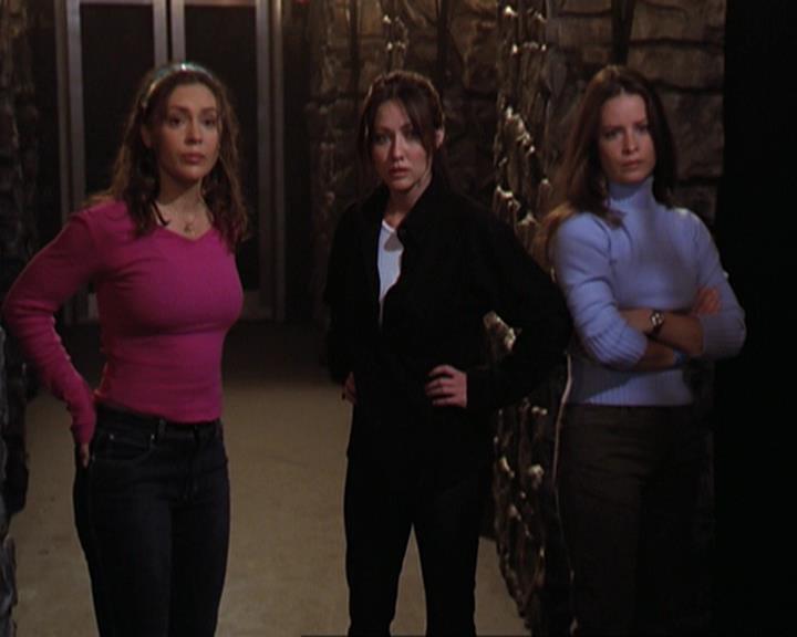 Charmed-Online-dot-312WrestlingWithDemons1704.jpg