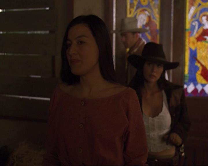 Charmed-Online-dot-314TheGoodTheBadAndTheCursed1528.jpg