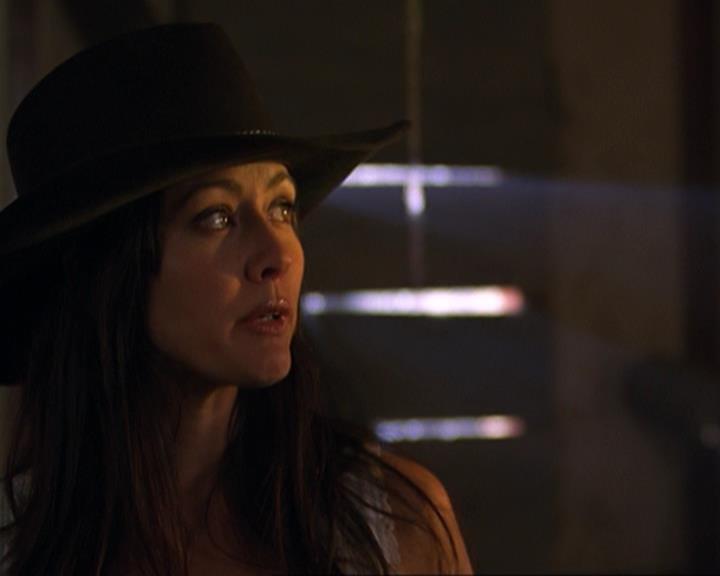 Charmed-Online-dot-314TheGoodTheBadAndTheCursed1884.jpg