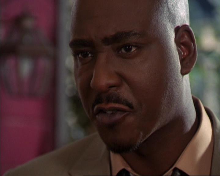 Charmed-Online-dot-316DeathTakesAHalliwell0427.jpg