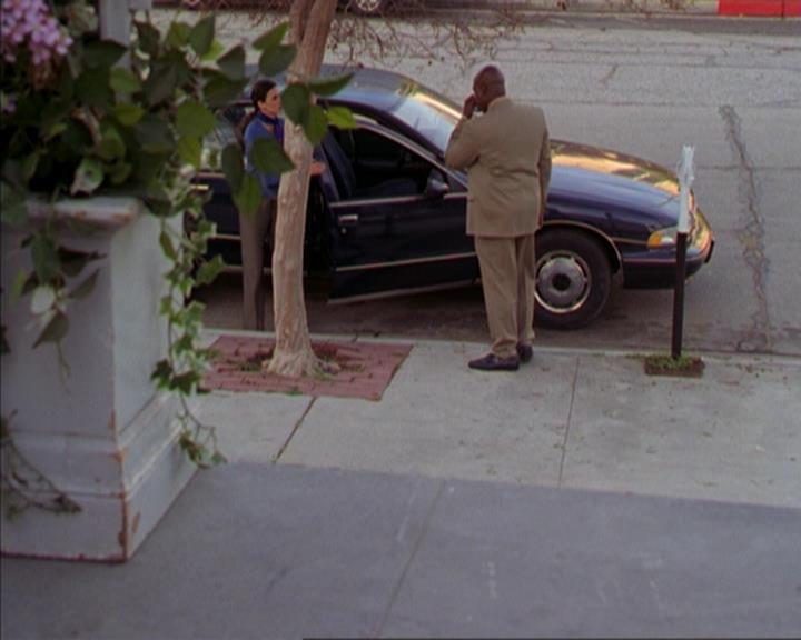Charmed-Online-dot-316DeathTakesAHalliwell0469.jpg