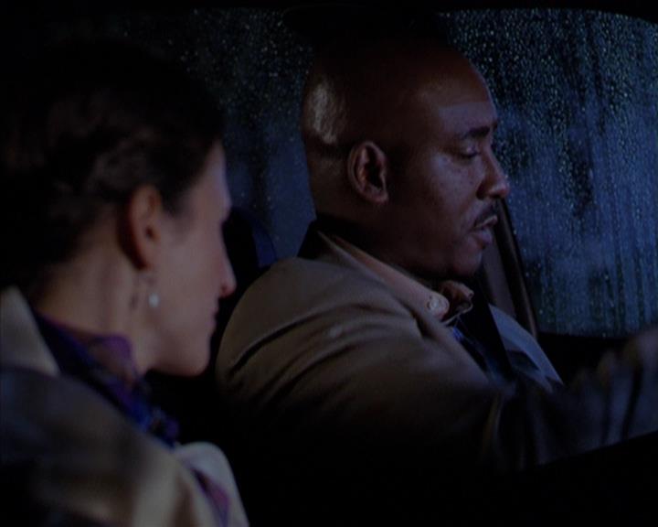 Charmed-Online-dot-316DeathTakesAHalliwell0625.jpg Charmed-Online-dot-316DeathTakesAHalliwell0625.jpg