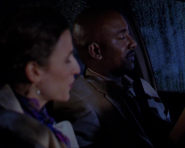 Charmed-Online-dot-316DeathTakesAHalliwell0653.jpg