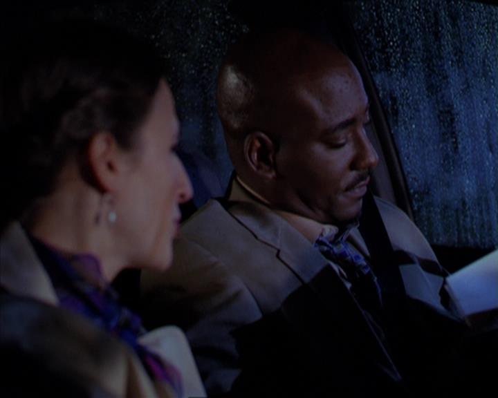 Charmed-Online-dot-316DeathTakesAHalliwell0655.jpg