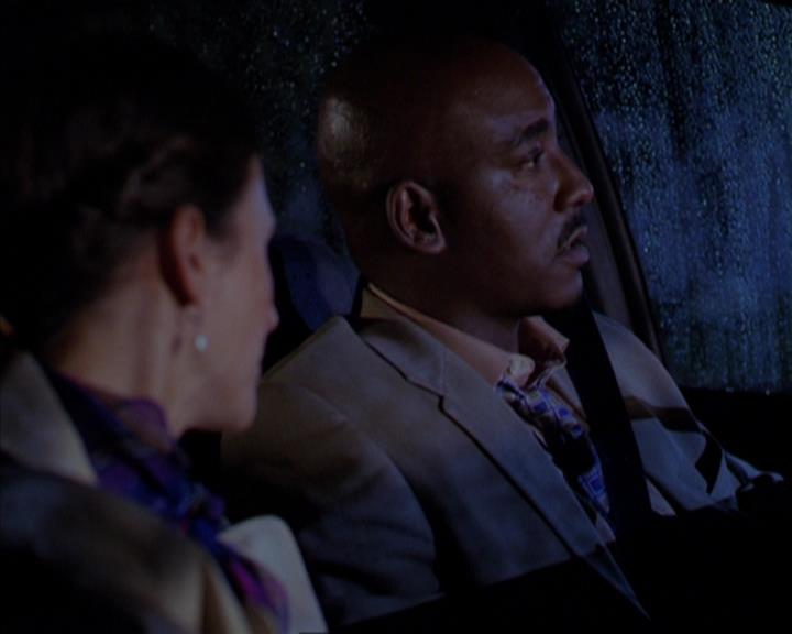 Charmed-Online-dot-316DeathTakesAHalliwell0659.jpg
