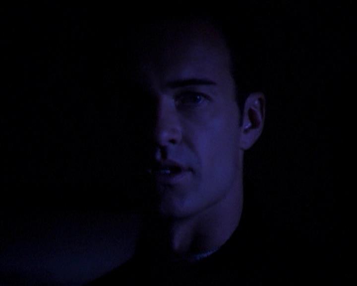 Charmed-Online-dot-316DeathTakesAHalliwell0705.jpg Charmed-Online-dot-316DeathTakesAHalliwell0705.jpg