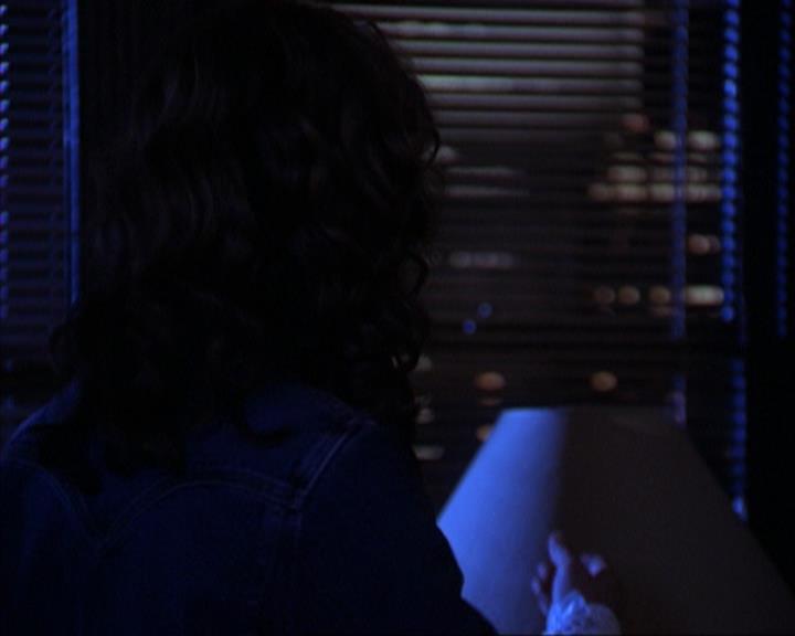 Charmed-Online-dot-316DeathTakesAHalliwell0708.jpg Charmed-Online-dot-316DeathTakesAHalliwell0708.jpg