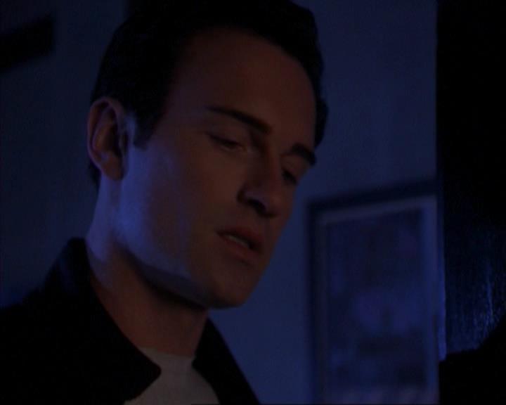 Charmed-Online-dot-316DeathTakesAHalliwell0725.jpg Charmed-Online-dot-316DeathTakesAHalliwell0725.jpg